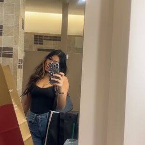 Meet your Posher, Janelle